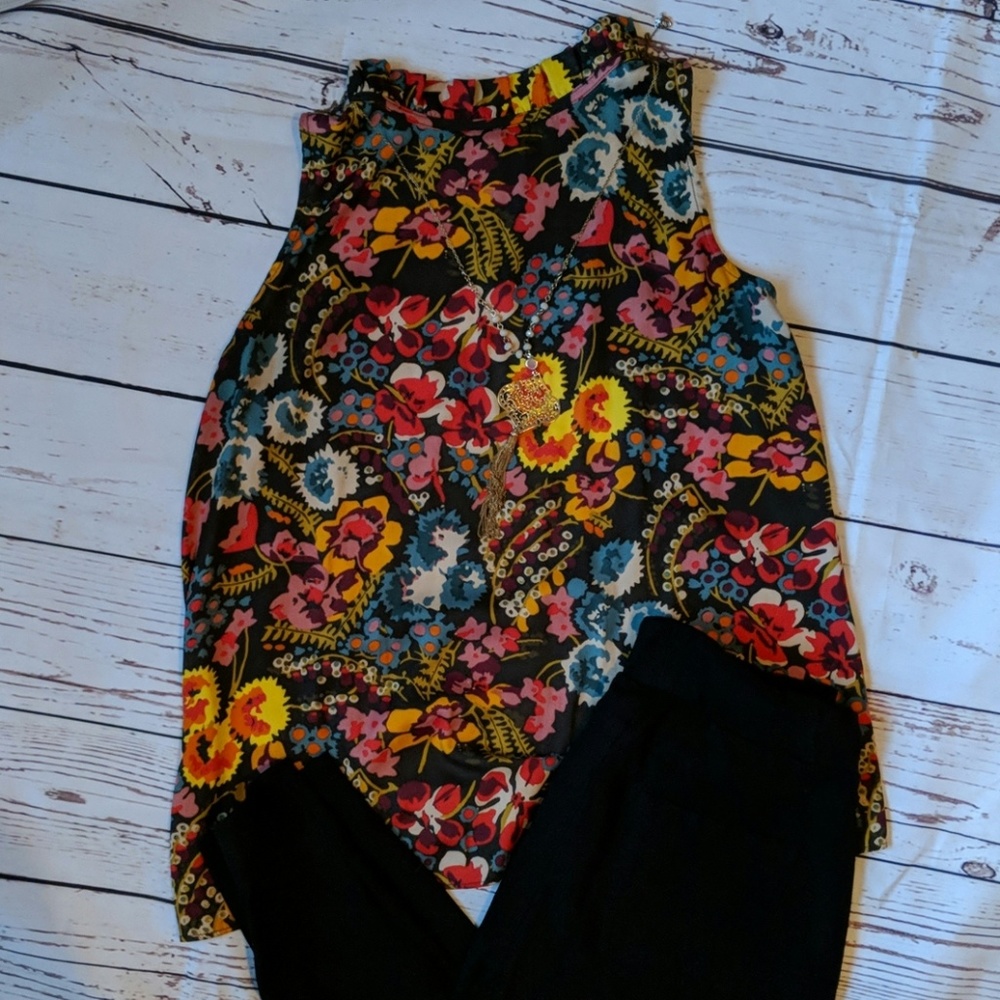 Loft Sleeveless Floral Blouse